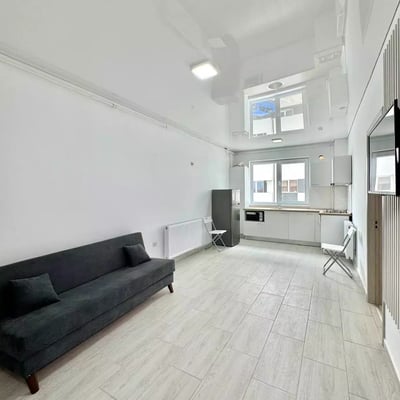 Location à long terme — appartement moderne de type euro deux pièces à Bucarest (Militari Residence)