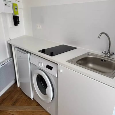 Long-term rental of a studio, 12 m², Paris, 15th arrondissement
