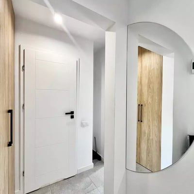 Location à long terme d’un appartement 2 pièces de 41 m² avec balcon, à Żoliborz, Varsovie, Pologne