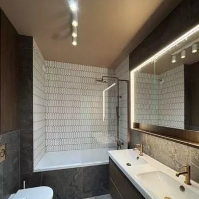 Location à long terme d’un appartement 3 pièces de 60 m² avec balcon et parking, rue Edwarda Habicha, Varsovie, Pologne