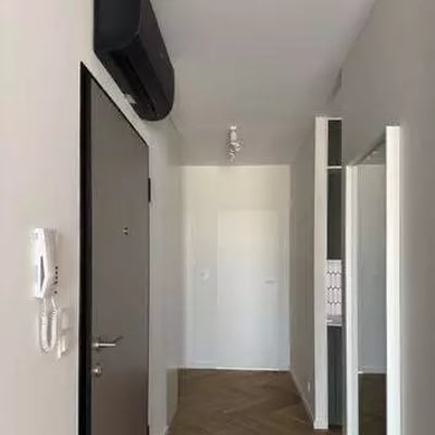 Location à long terme d’un appartement 3 pièces de 60 m² avec balcon et parking, rue Edwarda Habicha, Varsovie, Pologne