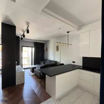 Long-term rental of a 40 m² 2-room apartment on Mariana Zdziechowskiego Street, Warsaw, Poland, in a new building with a balcony