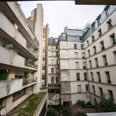 Long-term rental of a 36 m² 2-room apartment with a balcony in the 3rd district of Paris, France