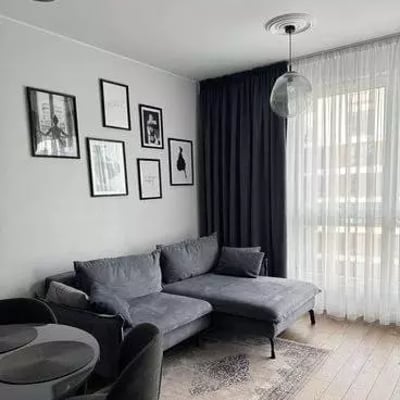 Location longue durée appartement 2 pièces 41 m² avec balcon, rue Domaniewska, Mokotów, Varsovie, Pologne