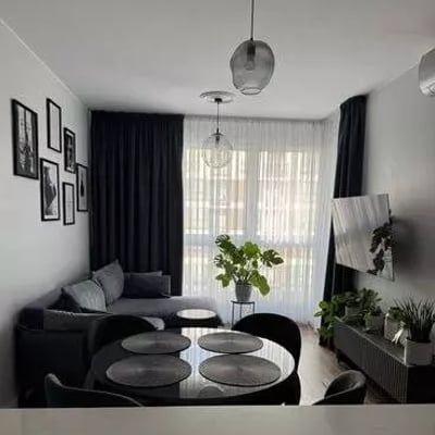 Location longue durée appartement 2 pièces 41 m² avec balcon, rue Domaniewska, Mokotów, Varsovie, Pologne