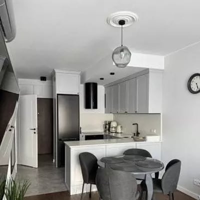 Location longue durée appartement 2 pièces 41 m² avec balcon, rue Domaniewska, Mokotów, Varsovie, Pologne