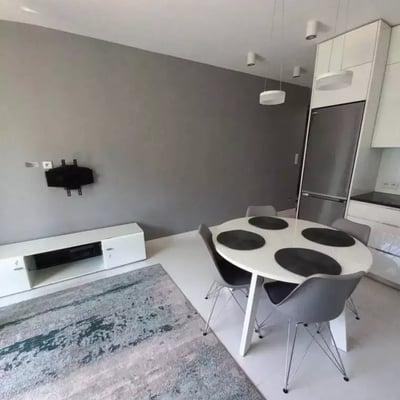 Alquiler a largo plazo piso de 3 habitaciones, 55.25 m² en Żoliborz, Varsovia, Polonia