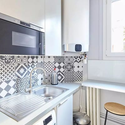 Long-term rental 24 m² studio in the 15th district of Paris, France