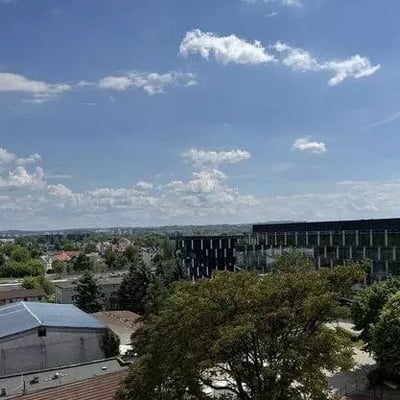Alquiler a largo plazo de piso de 2 habitaciones, 40 m² en Cracovia, Polonia