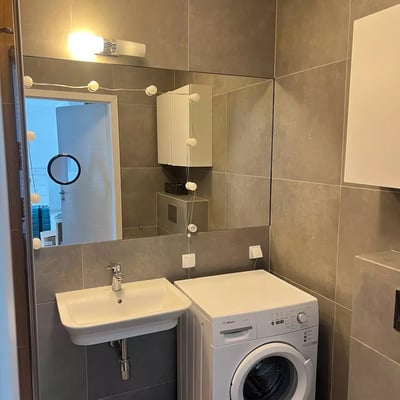 Long-term rental of a 2-room apartment, 46 m² in Warsaw, Poland