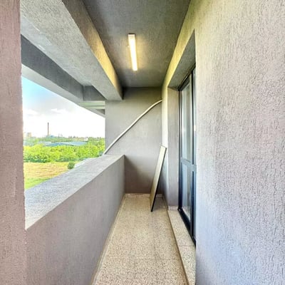 Langzeitmiete einer 2-Zimmer-Wohnung mit Balkon in Bukarest, Rumänien