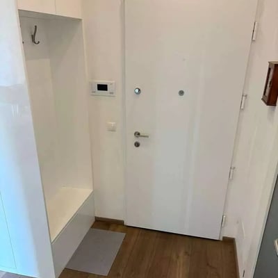 Alquiler a largo plazo de piso de 2 habitaciones, 57 m² en Varsovia, Polonia