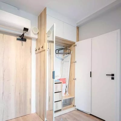 Long-term rental of a 2-room apartment, 48 m² in Wrocław, Poland