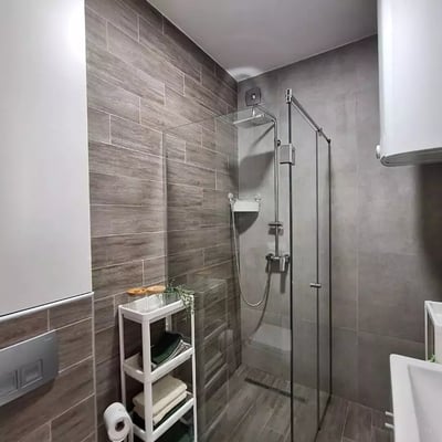 Langzeitmiete einer 1-Zimmer-Wohnung mit 38 m² in Belgrad, Serbien