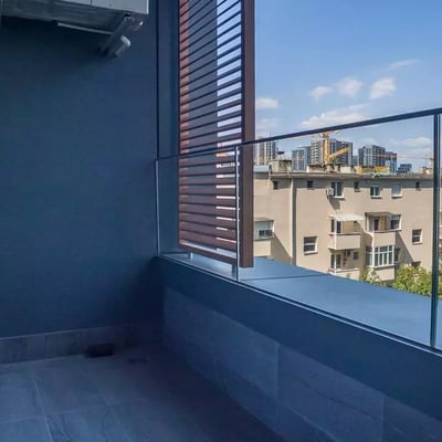 Long-term rental of a 3-room apartment, 82 m² in Belgrade, Serbia