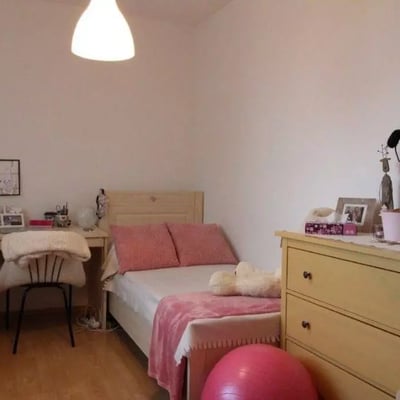 Alquiler a largo plazo de piso de 3 habitaciones, 70 m² en Bratislava, Eslovaquia