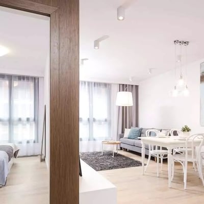 Langzeitmiete einer 2-Zimmer-Wohnung im historischen Stadtteil Kazimierz, Krakau, Polen