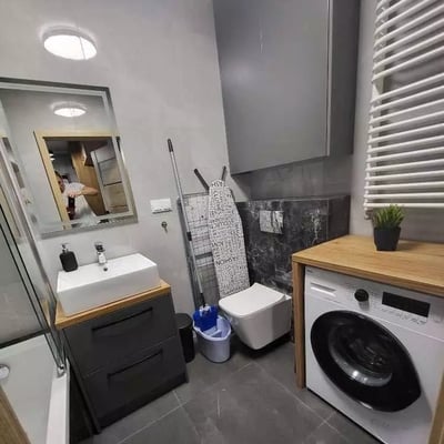 Alquiler a largo plazo de un departamento de 3 habitaciones de 52.5m² en Cracovia, Polonia