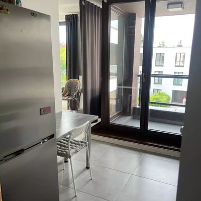 Langzeitmiete einer 46 m² großen Zwei-Zimmer-Wohnung mit Balkon im Warschauer Stadtteil Białołęka