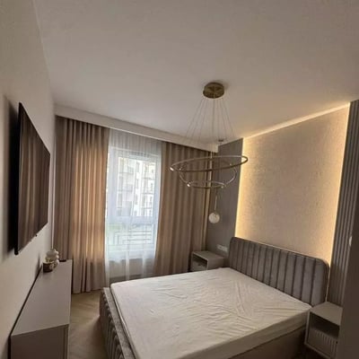 Langzeitmiete einer 55 m² großen Dreizimmerwohnung im Stadtteil Włochy, Warschau, Polen