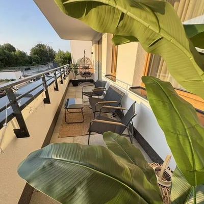 Langzeitmiete einer 55 m² großen Dreizimmerwohnung im Stadtteil Włochy, Warschau, Polen