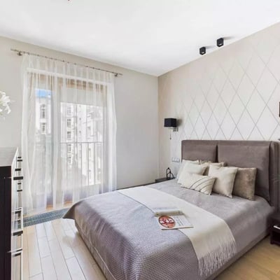 Долгосрочная аренда трёхкомнатной квартиры 80 м² в районе Śródmieście, Варшава, Польша
