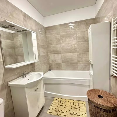 Location longue durée d’un studio 1 pièce dans un immeuble neuf, 2e étage, Bucarest, Roumanie