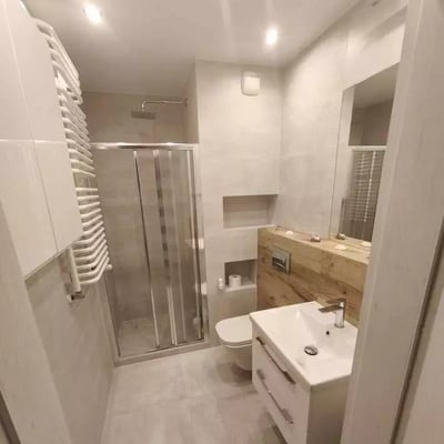 Langzeitmiete einer 4-Zimmer-Wohnung 80m² mit großem Balkon in Jagodno, Breslau, Polen