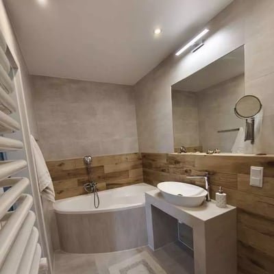 Langzeitmiete einer 4-Zimmer-Wohnung 80m² mit großem Balkon in Jagodno, Breslau, Polen