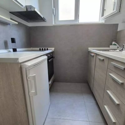 Langzeitmiete einer 2-Zimmer-Wohnung mit 30m² in Belgrad, Serbien