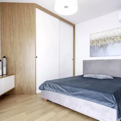 Alquiler a largo plazo de un piso de 4 habitaciones y 94m² en Cracovia, Polonia