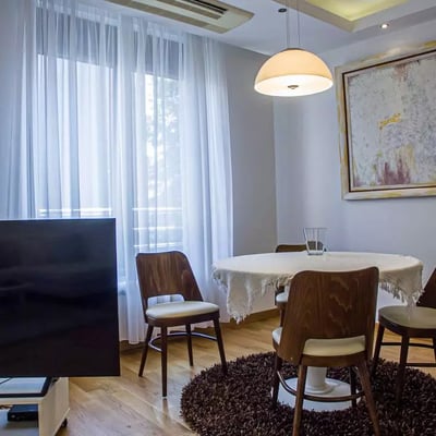 Long-term rental of a 3-room apartment 90m² in Vračar district, Belgrade, Serbia