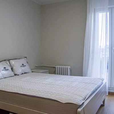Long-term rental of a 2-room apartment 64m² in New Belgrade district, Belgrade, Serbia