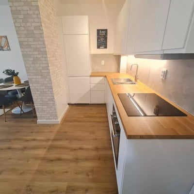 Долгосрочная аренда 2-комнатной квартиры 45 м² в Брашове, Румыния