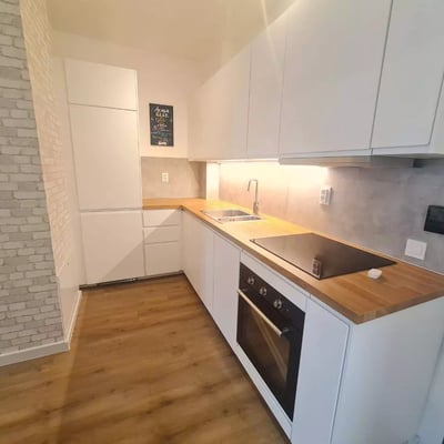 Долгосрочная аренда 2-комнатной квартиры 45 м² в Брашове, Румыния