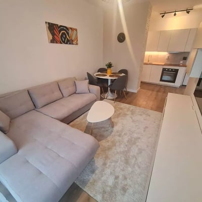 Долгосрочная аренда 2-комнатной квартиры 45 м² в Брашове, Румыния