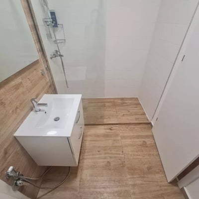 Долгосрочная аренда 2-комнатной квартиры 45 м² в Брашове, Румыния