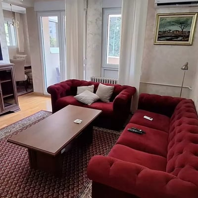 Alquiler a largo plazo de un piso de 3 habitaciones 75m² cerca del centro, Belgrado, Serbia