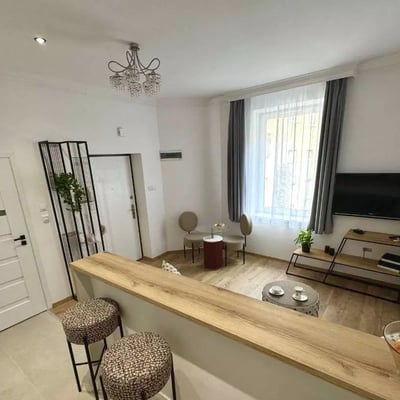 Long-term rental of a 2-room apartment 39m², Dębniki, Kraków, Poland