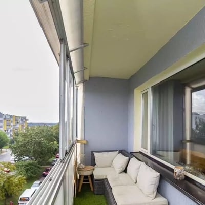 Langfristige Vermietung 2-Zimmer-Wohnung 48 m², Stadtteil Psie Pole, Breslau, Polen