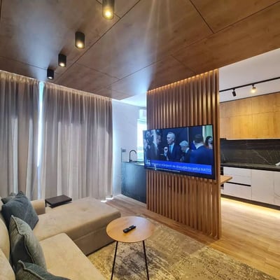 Долгосрочная аренда 2-комн. квартиры в районе Трактору, Брашов, Румыния