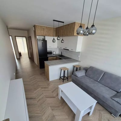 Langzeitmiete: 3-Zimmer-Wohnung mit 51 m² in Czyżyny, Krakau, Polen