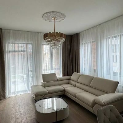 Location longue durée d’un appartement 3 pièces de 82 m² dans la résidence premium BW Sole, Belgrade, Serbie
