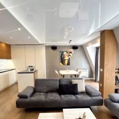 Langzeitmiete 4-Zimmer-Wohnung — Varna, Park Vazrazhdane, Bulgarien