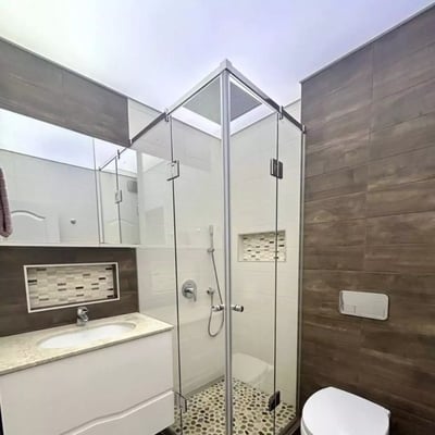 Langzeitmiete 4-Zimmer-Wohnung — Varna, Park Vazrazhdane, Bulgarien