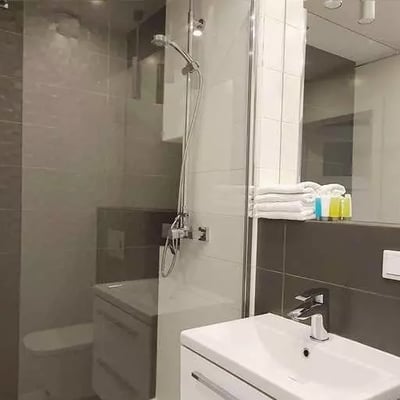 Langzeitmiete 2-Zimmer-Wohnung 52 m²,  Breslau, Polen