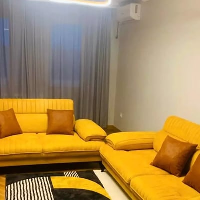 Alquiler a largo plazo piso de 3 habitaciones 85 m² en el distrito de Nuevo Belgrado, Belgrado, Serbia