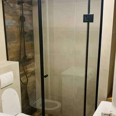 Alquiler a largo plazo piso de 3 habitaciones 85 m² en el distrito de Nuevo Belgrado, Belgrado, Serbia
