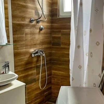 Long-term rental studio apartment 20 m² in Central district, Belgrade, Serbia