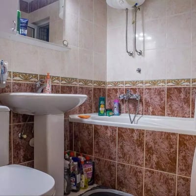 Alquiler a largo plazo apartamento de 2 habitaciones, 60 m², zona de Čukarica, Belgrado, Serbia